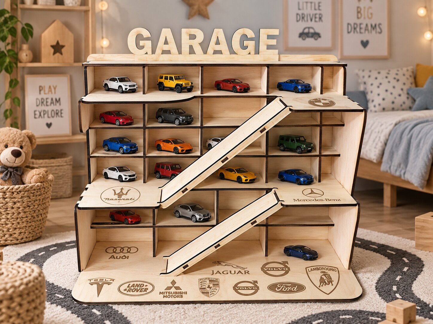 Practical Garage for Small Cars 4mm